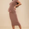 Maternité Robe De Grossesse Mi-longue En Jersey Chocolat à Manches Courtes