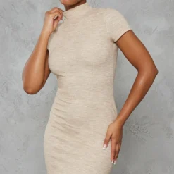 Robe Moulante Texturée Gris Pierre à Mancherons