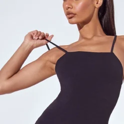 Robe Mi-longue Noire à Fines Bretelles -Jolie Vêtue Soldes Magasin dbb771ae4fe387b19d44acf5185cdf27f6abdefb cmp9622 4