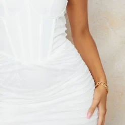 Robe Moulante Crème Style Corset En Mesh à Bretelles Et Jupe Froncée -Jolie Vêtue Soldes Magasin ddfc39db662ca75b2ed9702acee496b2d44e0a07 cms6904 5