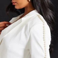 Robe Blazer Portefeuille Blanche à Bordure De Perles -Jolie Vêtue Soldes Magasin df5ffe746f696ba59894c6800acc49fd86935efc cnc7610 4