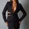 Label PLT Robe Blazer Tissée Noire à Découpes Et Boutons