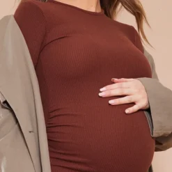Maternité Robe De Grossesse Mi-longue Côtelée Chocolat Foncé à Manches Longues -Jolie Vêtue Soldes Magasin e0b8bb29f6ac598d28e1d9237f604e2d1e6e25d4 cnd2167 4