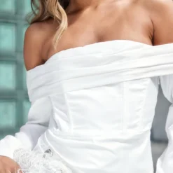 Robe Longue Blanche Fendue à Manches Longues Et Col Bardot 10 Robe Longue Blanche Fendue à Manches Longues Et Col Bardot -Jolie Vêtue Soldes Magasin e17894716009eb5bc8a04eb5c6bc9606f27e20e9 cnd9164 4