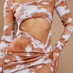 Petite Mini Robe Découpée Marron Clair à Imprimé Vache 10 Petite Mini Robe Découpée Marron Clair à Imprimé Vache -Jolie Vêtue Soldes Magasin e1ecd55acfbdc221c7b78eaa9fef9cfdd315a3ea cnd3169 4