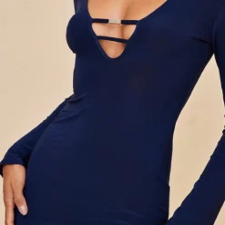 Robe Très Moulante Découpée Bleu Marine à Empiècements Et Manches Longues -Jolie Vêtue Soldes Magasin e3c8d10b9f74d137239456a0918de0888d07dff0 cnc5922 4