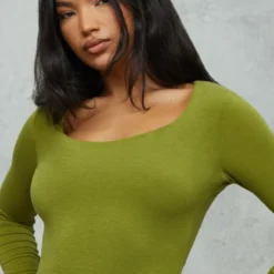 Robe Moulante En Jersey Vert Olive Fendue Détail Contours à Col Arrondi -Jolie Vêtue Soldes Magasin e6274a350397acefdb05344e6511c7a7ee868afa cnd1283 4