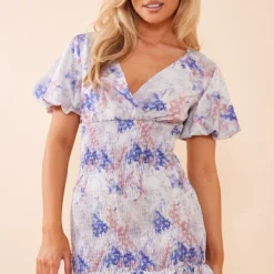 Robe Moulante Imprimé Petites Fleurs Multicolore Froncée à Col En V -Jolie Vêtue Soldes Magasin e65193d94fcc2b8d98b1f8e532ceb51338146d14 cnc8281 1