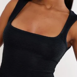 Robe Moulante Sans Manches En Maille Côtelée Noire Détail Taille -Jolie Vêtue Soldes Magasin e76947198e229577690ccf84b358f44bd795ce27 cnd1304 4