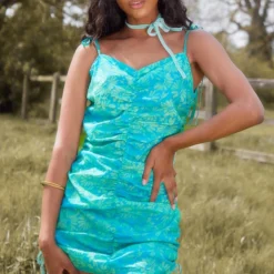 Robe Moulante Verte Fleurie Froncée à Dos Nu Et Bretelles