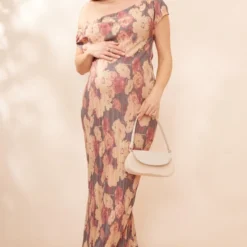 Logic Maternité Robe De Grossesse Longue Plissée Fleurie Marron à Col Bardot -Jolie Vêtue Soldes Magasin e8b2fc0c83b1fb73de664ad824d0fa25a467fc9c cnf1309 3