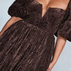 Plus Robe Bouffante Dévorée Chocolat à Barre En V 10 Plus Robe Bouffante Dévorée Chocolat à Barre En V -Jolie Vêtue Soldes Magasin eb0d259a6c6288bc3084de42994d7313c348468b cna8349 4