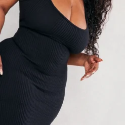 Plus Robe Mi-longue Noire Texturée à Bretelles Et Détail Coutures -Jolie Vêtue Soldes Magasin efcedf59538fc6243f737c8aa11f0e42f3e84538 cnd5056 4