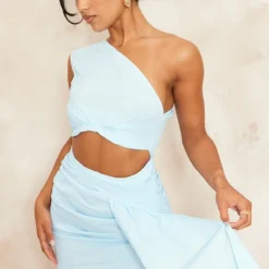 Robe Moulante Drapée Bleu Clair Effet Lin Asymétrique à Découpe