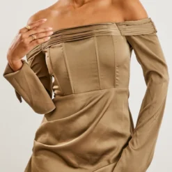 Robe Droite Satinée Plissée Kaki à Col Bardot Et Manches évasées -Jolie Vêtue Soldes Magasin f1c98f1ff4b88d8eec548e853e71307c96c6a90f cnc6159 4