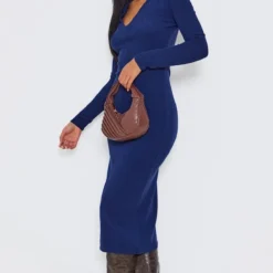 Tall Robe Mi-longue Style Polo Bleu Marine Foncé à Décolleté Plongeant -Jolie Vêtue Soldes Magasin f213a6c13932999ad900b93f9cbf21dfb218fb65 cnd0590 3