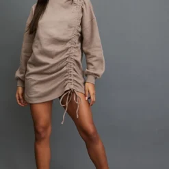 Robe Pull Oversize Taupe En Sweat Froncé Oversize à Col Ras -Jolie Vêtue Soldes Magasin f3ee47c638285842c6baddae3760a650b3b61389 cnd1269 3