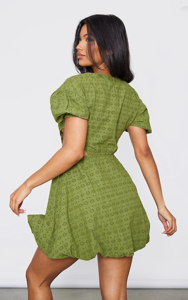 Robe Babydoll En Broderie Kaki à Découpes 4 Robe Babydoll En Broderie Kaki à Découpes – Image 2