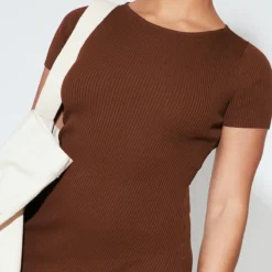 Robe Fendue Moulante En Maille Tricot Côtelée Chocolat -Jolie Vêtue Soldes Magasin f6a269fea9a9bde6b09444f8da69fd5f0c3a4bed cnc5883 4