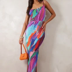 Tall Robe Longue Plissée Multicolore à Imprimé Abstrait Et Bretelles