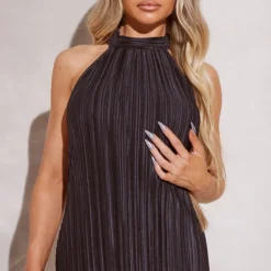 Petite Robe Longue Plissée Noire à Col Montant Et Dos échancré -Jolie Vêtue Soldes Magasin f8fad7ba0274933b415a54afef91d2079af2e047 cne4969 4