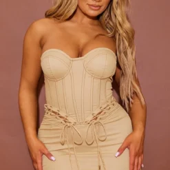 Shape Robe Moulante Gris Pierre Style Corset à Détail Lacets Cordes