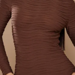 Petite Robe Moulante Texturée Espresso à Manches Longues Et Col Ras -Jolie Vêtue Soldes Magasin fa427e352602055499b3a71ae09fca873ed43b0d cnd4375 4