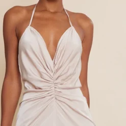 Robe Mi-longue Satinée Champagne Froncée Sur La Taille à Dos Nu Et Décolleté Plongeant -Jolie Vêtue Soldes Magasin fa71e54736769e90aed55071ee2a90a93dd4a5ae cnd2204 4