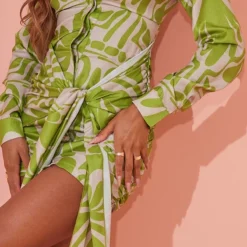 Robe Chemise Verte Imprimé Abstrait à Devant Noué -Jolie Vêtue Soldes Magasin fc72467e9c5784a8123c97b5717dde315066fce9 cmy6049 5