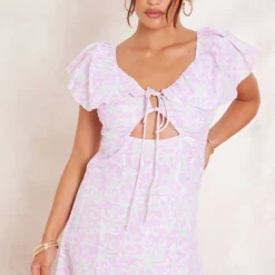 Robe Droite Lilas Fleurie Imprimé Abstrait Nouée à Manches Volantées -Jolie Vêtue Soldes Magasin fd7a7b6918f330b43ad5f80a7667ecdc6f389788 cnd5572 1
