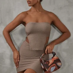 Robe Bustier Texturée Café Au Lait à Ourlet Tombant -Jolie Vêtue Soldes Magasin fdb3f0ad1f738dedb92bd3fdd5373bea568cadf3 cnc5788 4